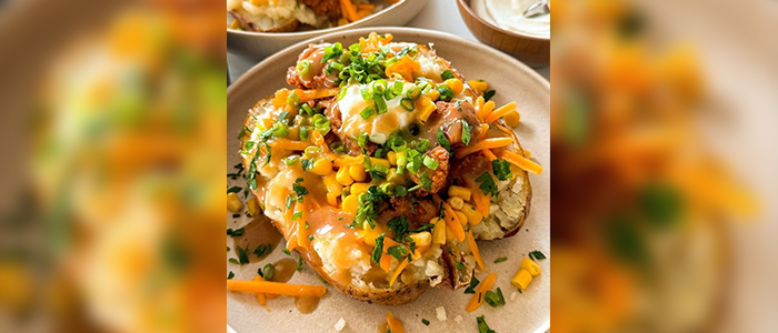 Baked Potato With Cheese & Coleslaw 